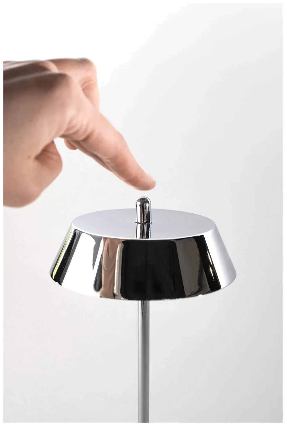 VERLO Lampa stołowa OXFORD 28 cm srebrna